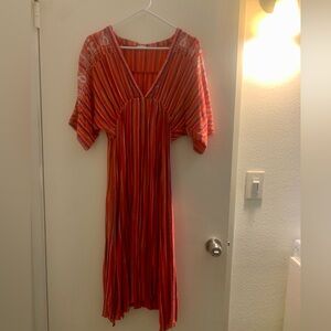 En Creme Vibrant Red and Orange Midi Dress